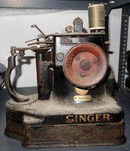 A Singer fur sewing machine